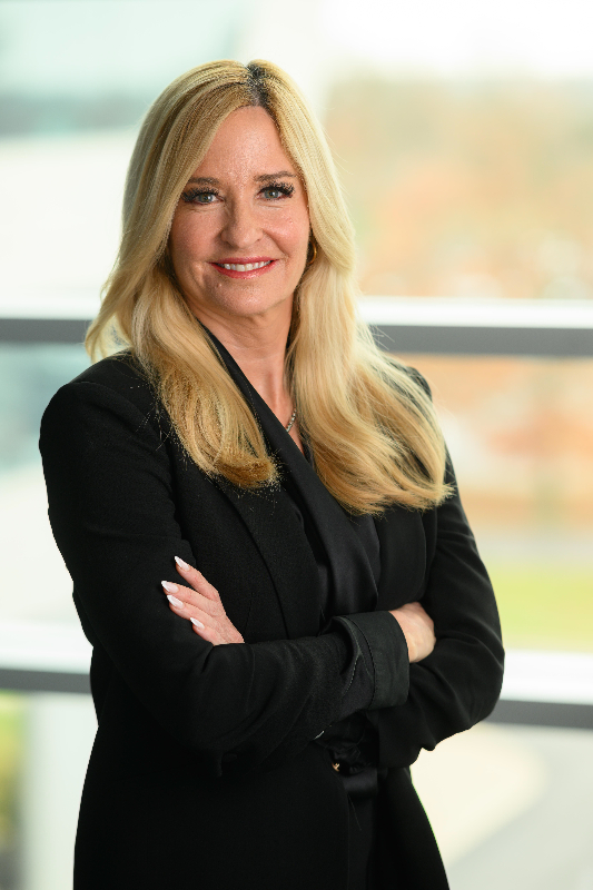 Julie O'Daniel, Chief Legal Officer, Senior VP & Corporate Secretary at Valvoline