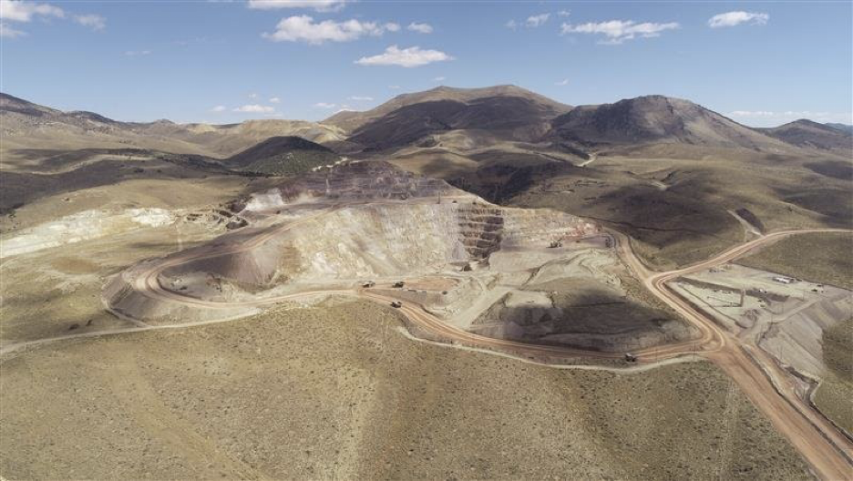 An aerial view of Bald Mountain’s Redbird 2 deposit 