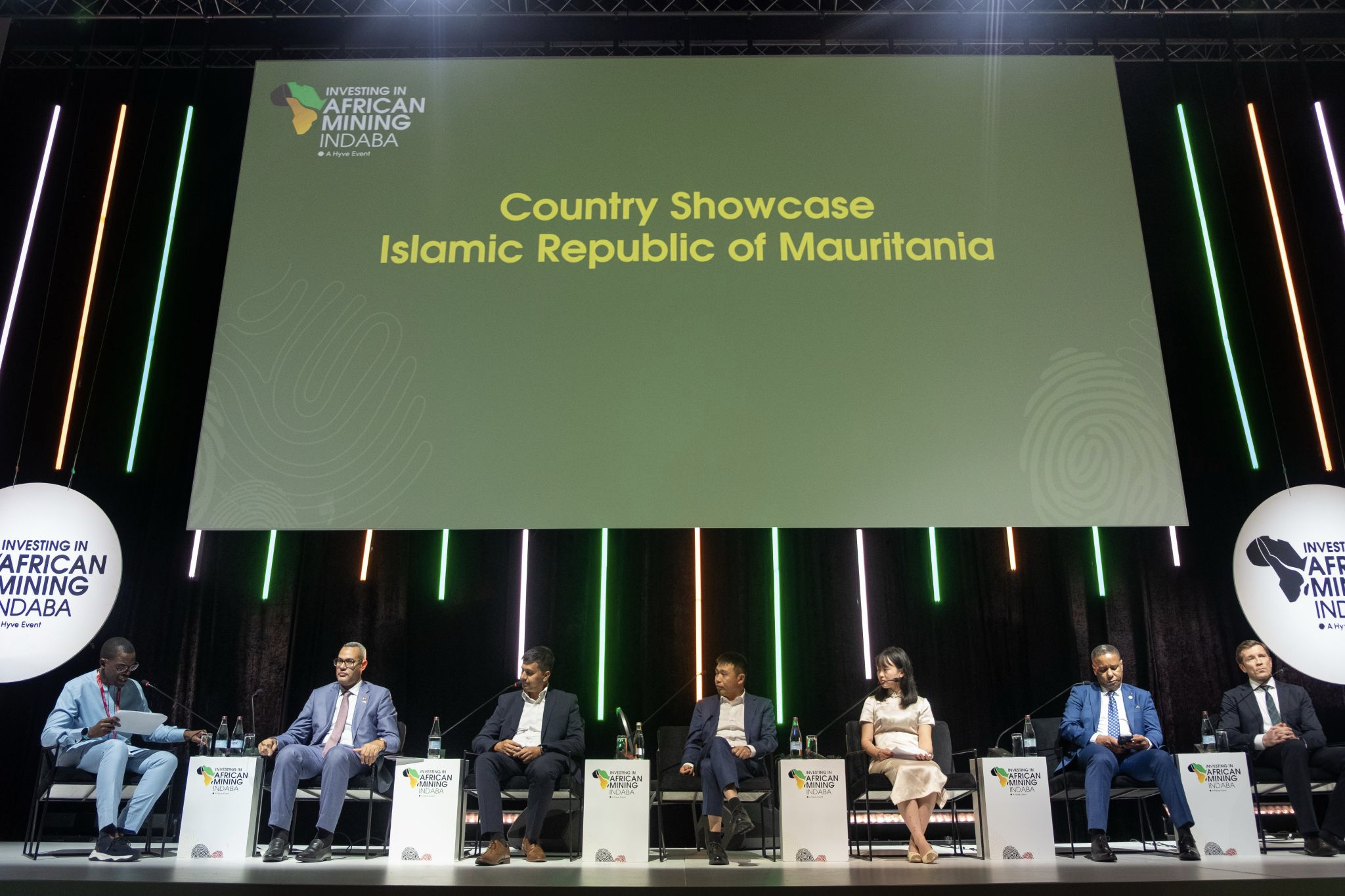 Baba speaks on the ‘Mauritania Country Showcase’ panel