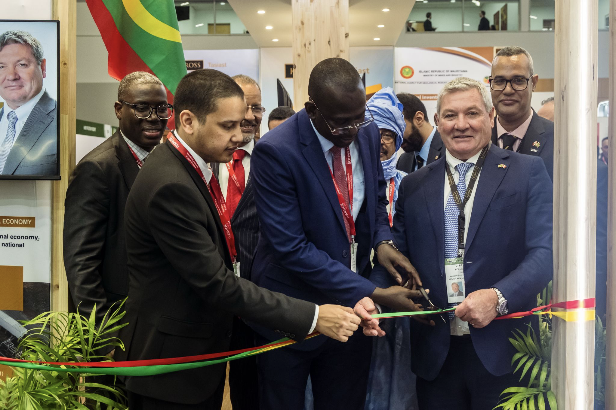 cuts the ceremonial ribbon to open the Mauritanian Pavilion at the 2026 Investing in Africa Mining INDABA alongside the Secretary General of the Mauritanian Ministry of Mines and Industry, Ebat Meddou Bilal