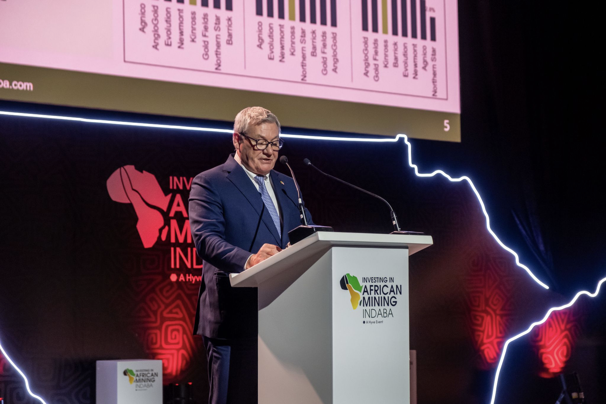 presents at the convention on the topic “Mauritania and Kinross: A Model of Responsible Mining Collaboration